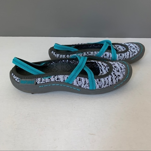Mukluks Turquoise Water Type Shoes With Elastic Strap Size 7 - Picture 6 of 8